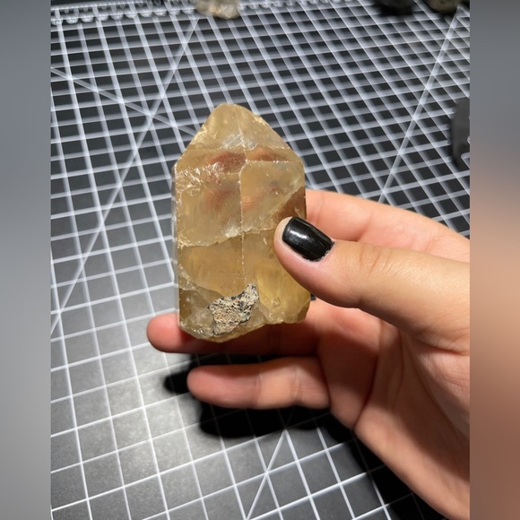 Natural Citrine Raw Point from Congo - Picture 8 of 12